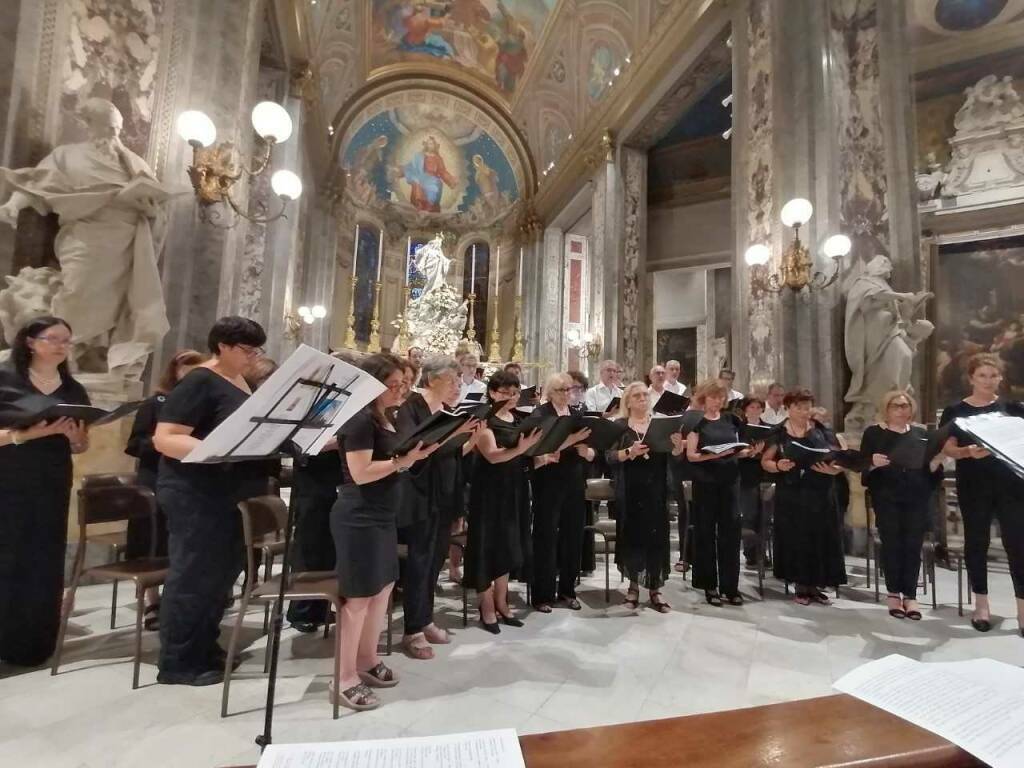 A Rapallo Il Coro Polifonico Della Basilica Per LUnitalsi Enorme