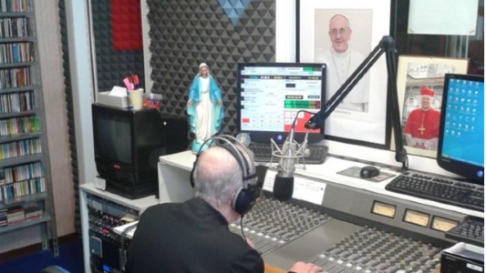 Lombarda: “Giovani la Chiesa vi ascolta” torna l’appuntamento mensile su Radio Mater