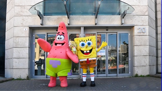 Ligure: Spongebob e il suo amico Patrick Stella fanno visita al Gaslini