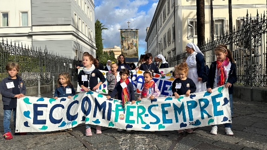 A Pompei i bambini dell’Unitalsi sfilano per la pace