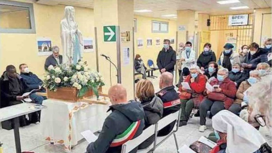 Da Lourdes a Lavagna (GE). La statua della Madonna accolta in ospedale