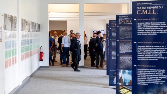 Miracoli e guarigioni. A Lourdes inaugurata una nuova mostra