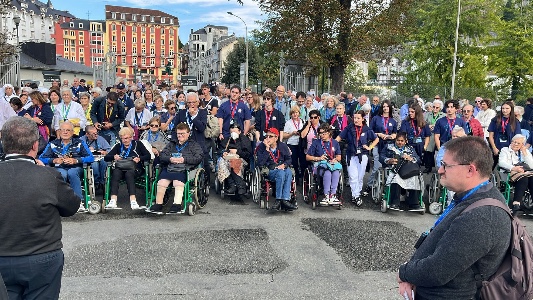 Unitalsi Lombarda a Lourdes. In 250 dalla Diocesi di Como con il Vescovo, il Cardinal Cantoni