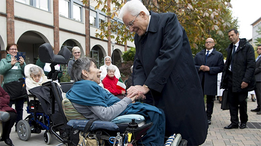 Persone con disabilità. Mattarella, “comunità, troppo spesso, in ritardo nell’accogliere le diversità”