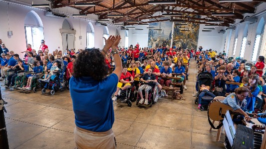 Unitalsi Reggio Calabria: un Natale di solidarietà. Raccolta fondi per portare bambini oncologici a Lourdes