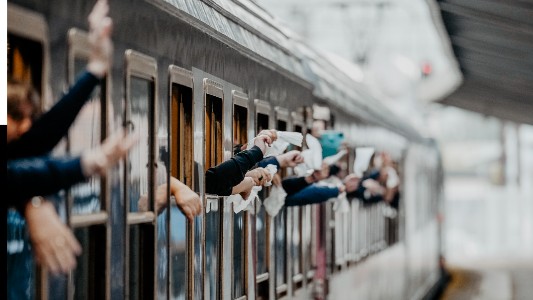 Fanpage: il Treno dei Cammini verso Lourdes tra itinerari religiosi e turistici