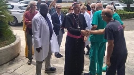 L’Unitalsi Locri: visita di Mons. Cesare Di Pietro al Centro Neurolesi e all’Ospedale