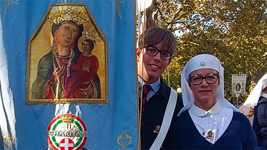 Rubato lo stendardo dell’Unitalsi di Albano. “Hanno portato via uno stendardo, non i nostri valori