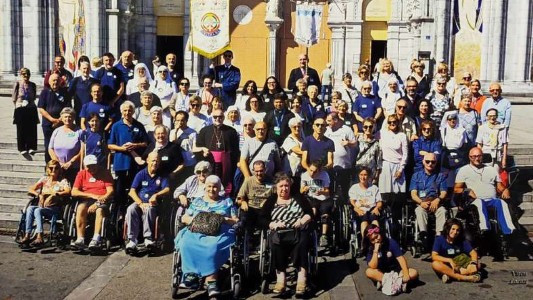 Unitalsi di Ivrea a Lourdes con Vescovo Salera. Il pellegrinaggio momento di crescita